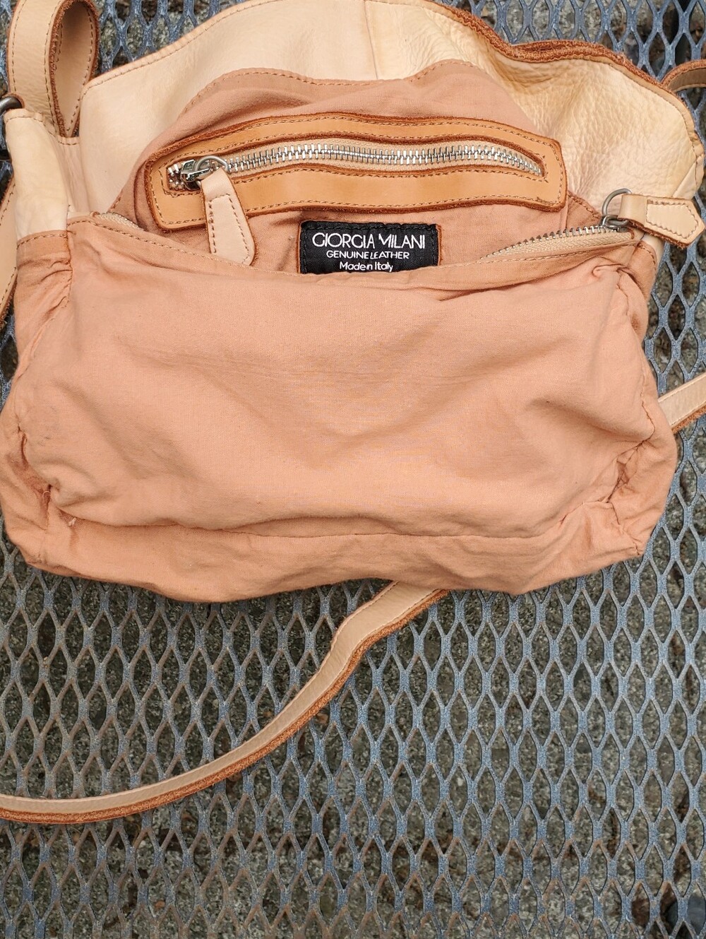 GIORGIA MILANI Genuine Leather Made in Italy Woven 4 Pocket Shoulder Bag EUC - Picture 13 of 14